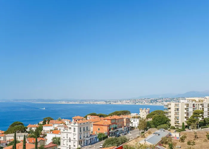 Balcon Sur La Méditerranée
