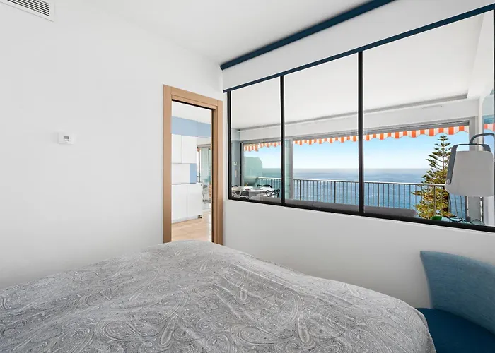 Balcon Sur La Méditerranée