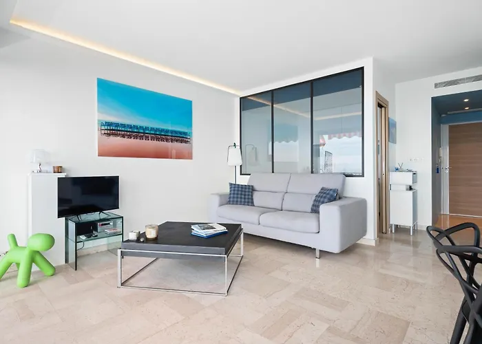 Balcon Sur La Mediterranee Апартаменты